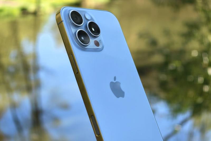 &laquo;Газета.Ru&raquo; протестировала iPhone 16&nbsp;Pro Max за&nbsp;200 тыс. рублей 