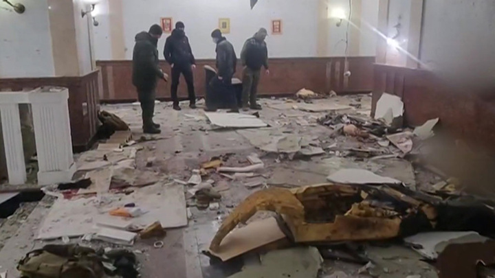 Бомба в ЖК "Алые паруса" была приведена в действие дистанционно - Новости на Вести.ru