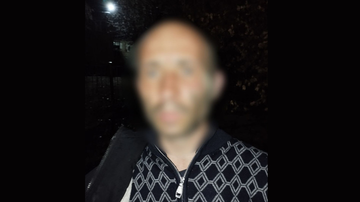 Мужчина, напавший с ножом на мальчика в Челябинске, оказался психически больным - Новости на Вести.ru